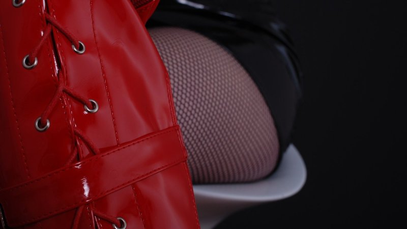Erektion bei der Domina: peinlich? Was der Körper macht